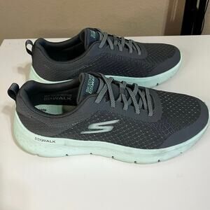 Skechers Gowalk Slip-on Sneakers Women’s size 11- Casual Comfort Everyday EUC
